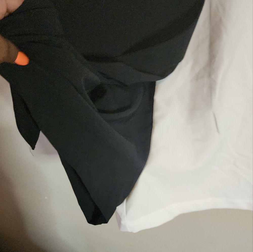 Ny & Co beautiful black/ white blazer romper. Sz Large - Picture 7 of 9